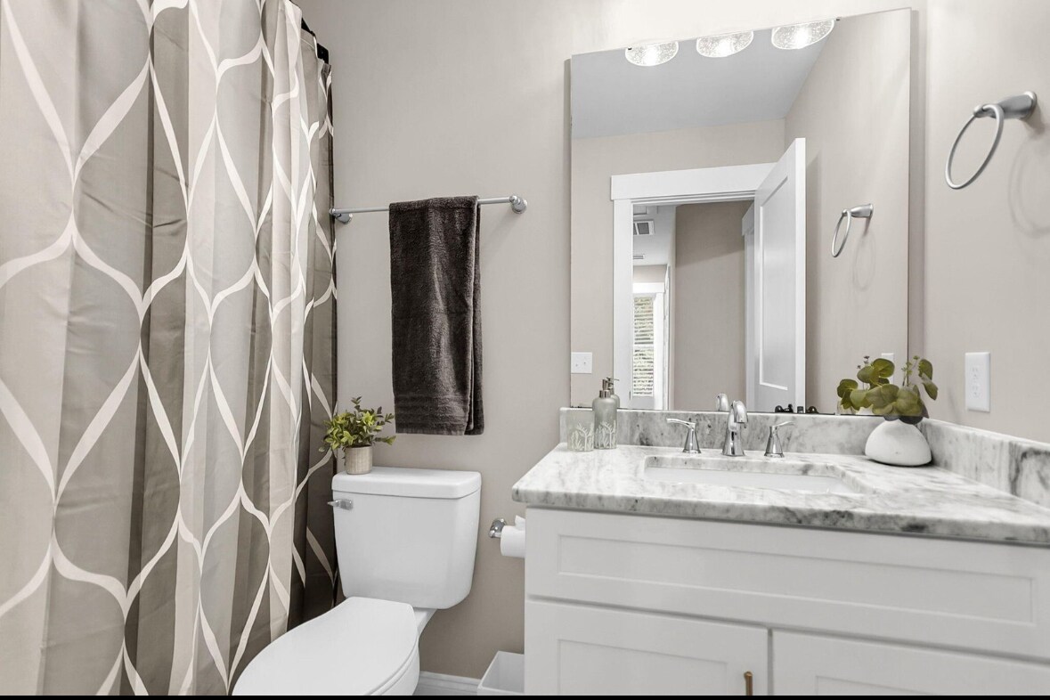 Building Photo - 3297 Walter Dr