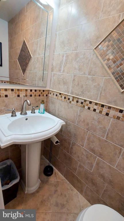Building Photo - 8709 Ravenglass Way
