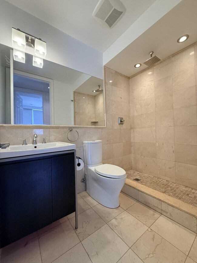 Building Photo - 10440 SW Stephanie Way