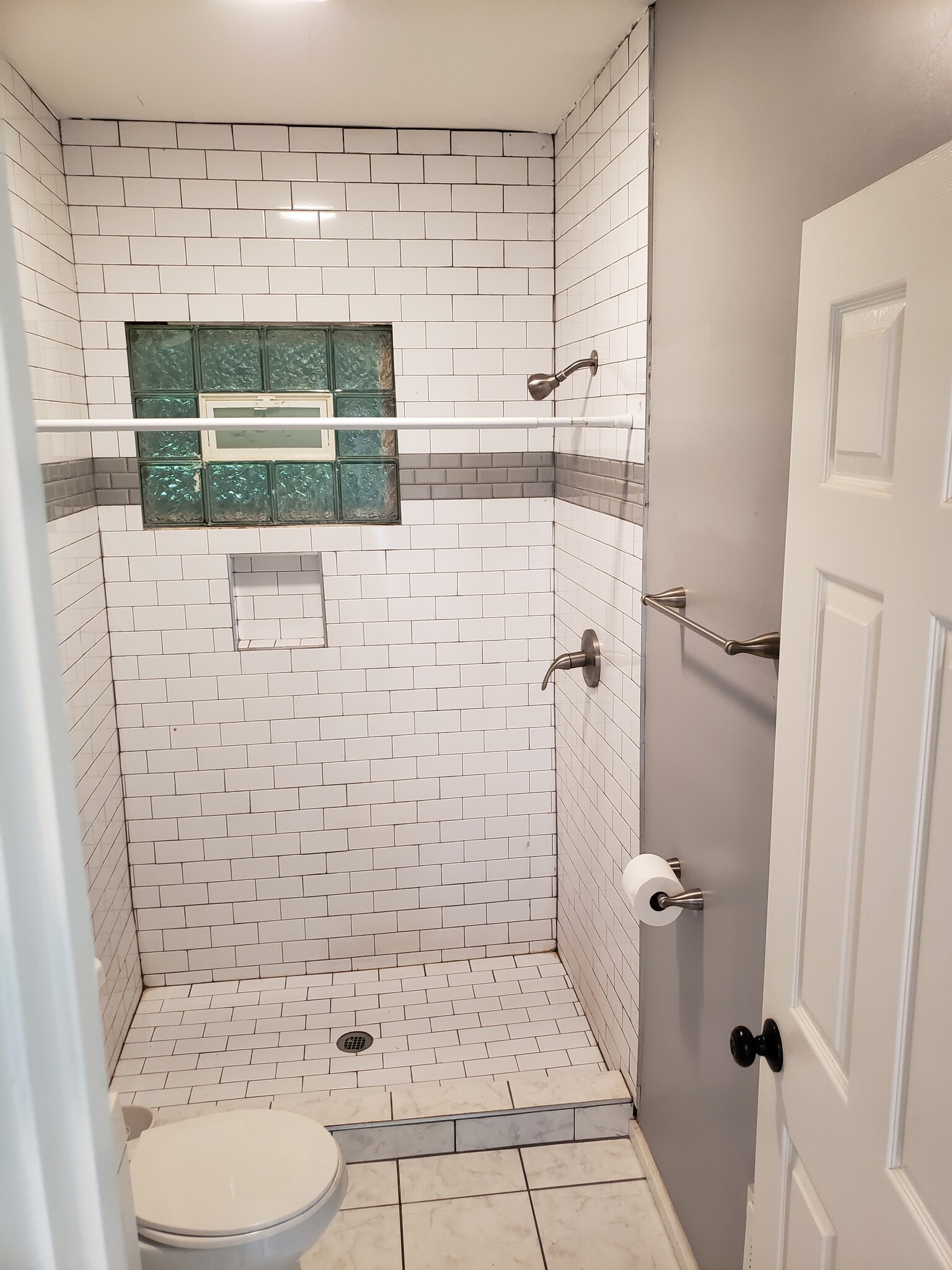 Bathroom - 2920 Columbus St