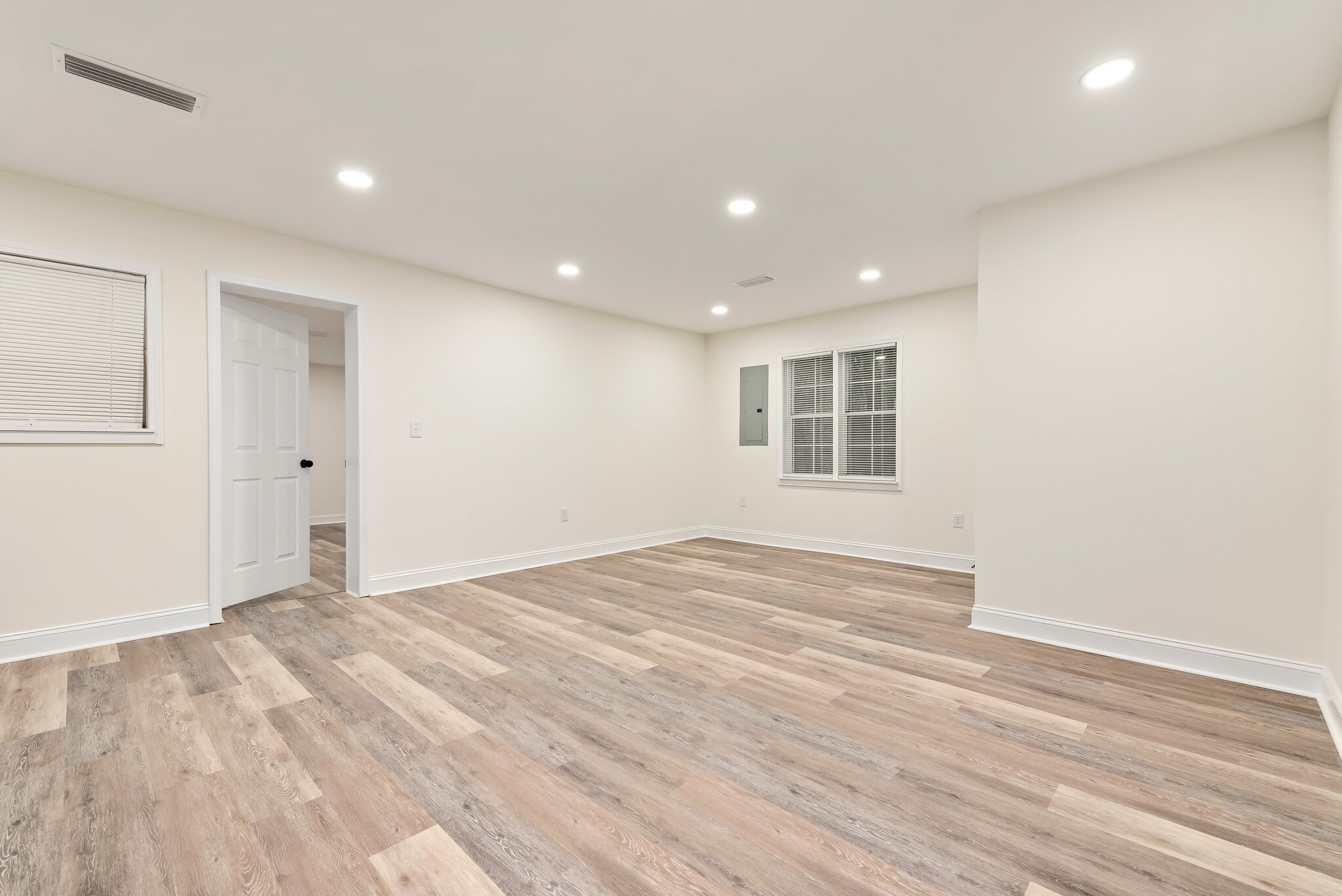 Building Photo - 128 Woods Dr
