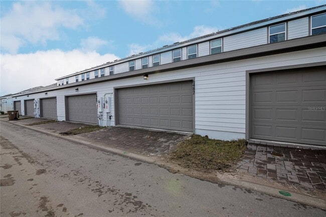 Building Photo - 6487 Cyrils Dr