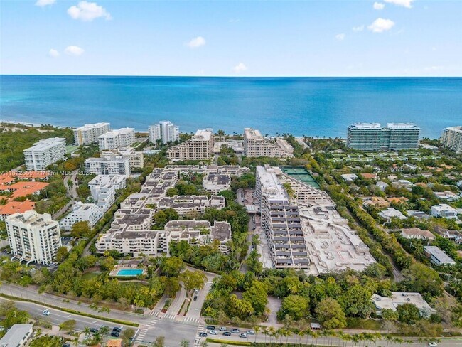 Building Photo - 201 Crandon Blvd
