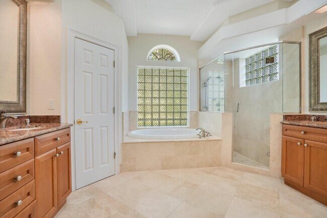 Building Photo - 8527 Summerville Pl