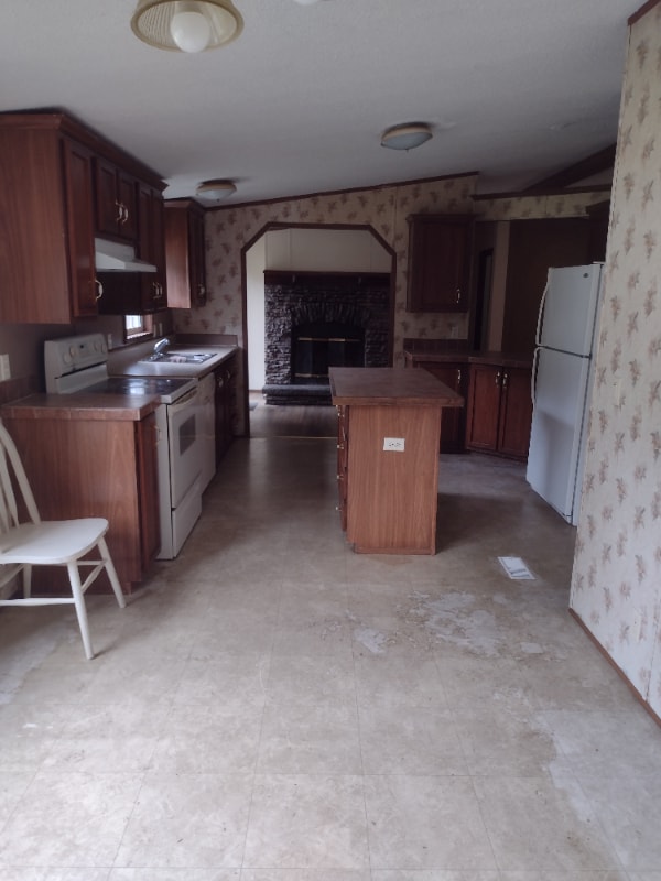 Building Photo - 5418 Linville Falls Hwy