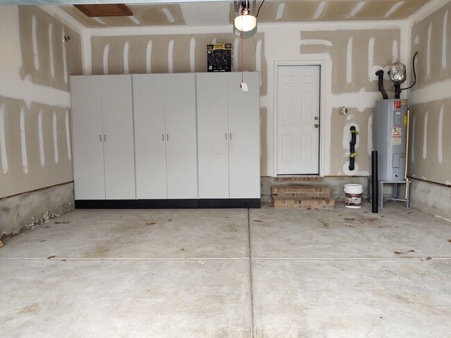 Building Photo - Beautiful, Corner Lot,  Ranch Style home l...