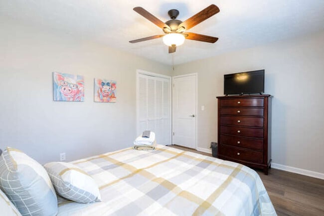 Building Photo - 1060 Washington Ave