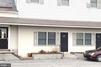 Building Photo - 121 S 3rd St