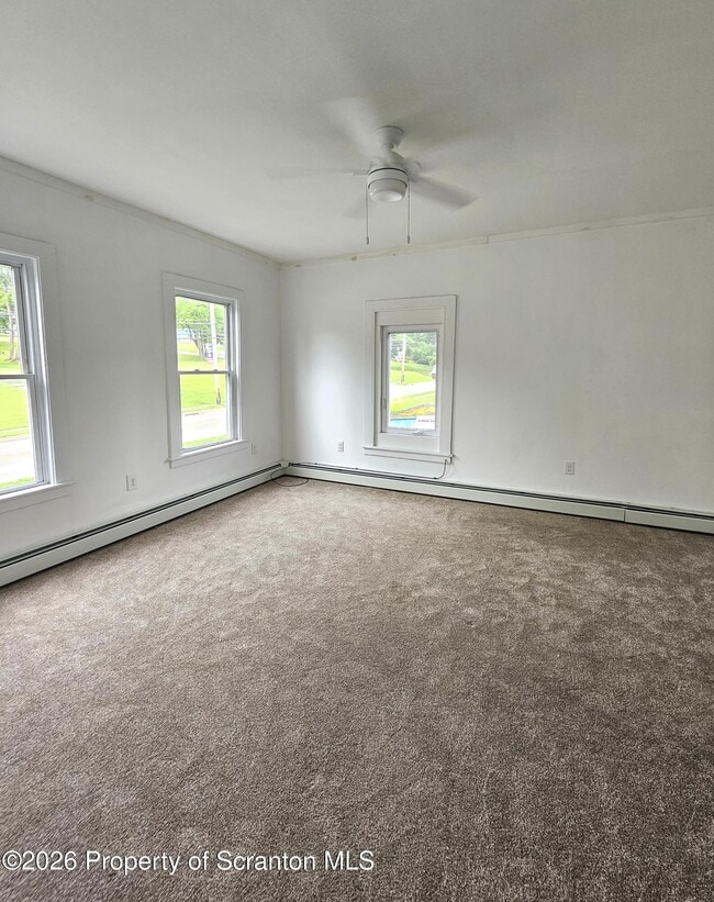 Building Photo - 194 Grow Ave
