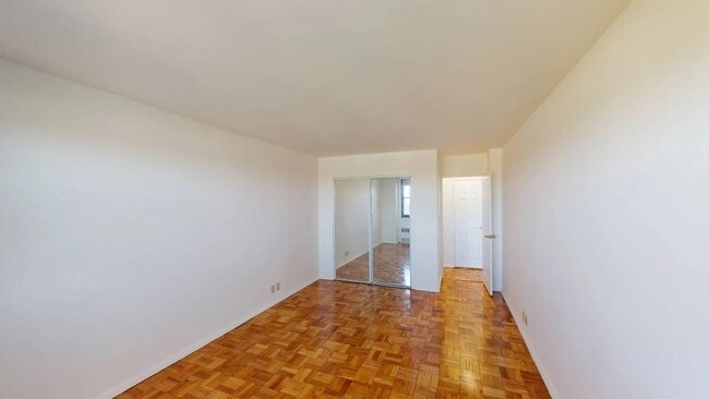 Building Photo - 1360 Ocean Pkwy