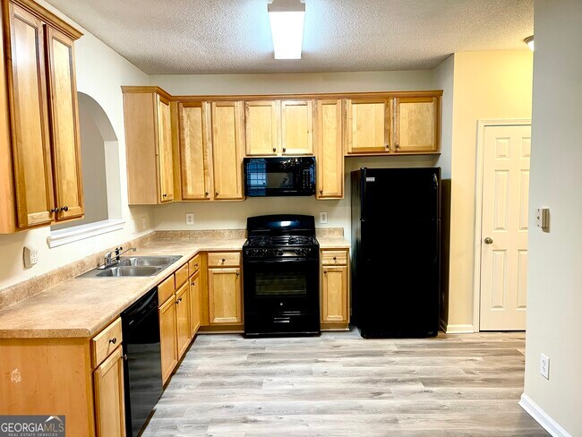 Building Photo - 29 Preserve Dr