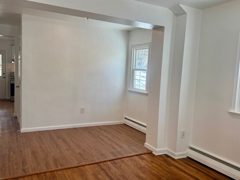 Building Photo - 230 Church St