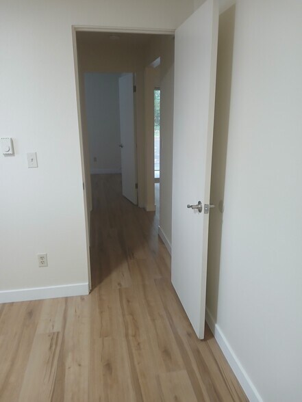 Building Photo - 7622 Chinook Ave