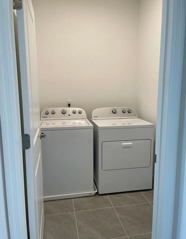 Building Photo - 12067 Bracco St