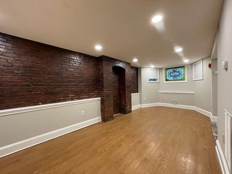 Building Photo - 1755 Church St NW