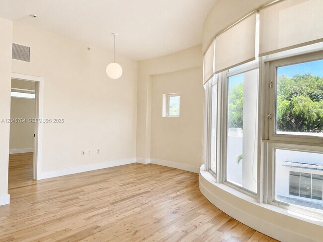 Building Photo - 6701 Biscayne Blvd