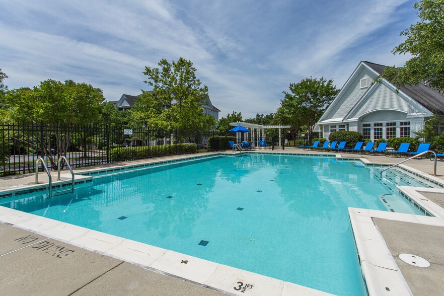 Jefferson Arbors at Broadlands 43170 Thistledown Ter Ashburn VA 20148