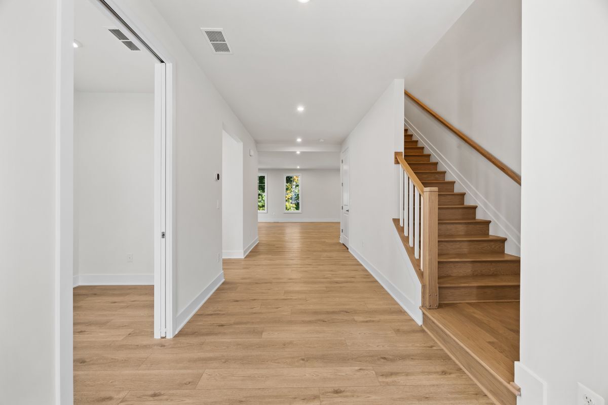 Building Photo - 104 Alabaster Ln