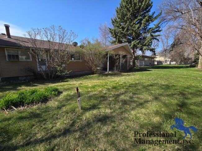 Building Photo - 3 bedroom in Laurel MT 59044