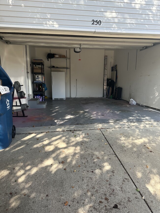 Garage - 250 Parktrail Rd