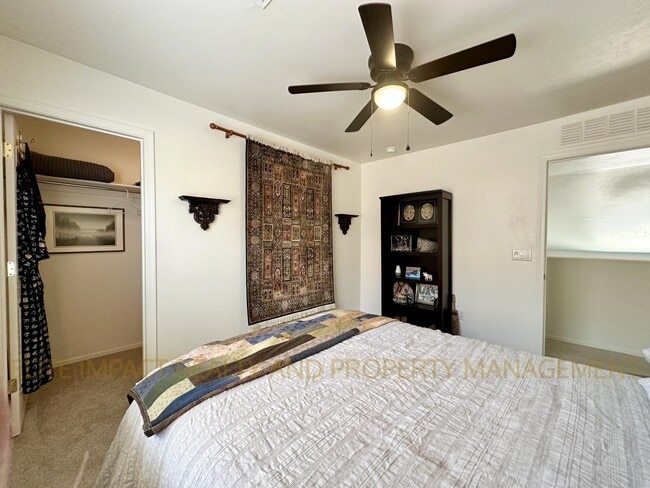 Building Photo - 10582 S Margie Pl