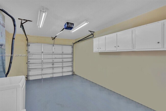 Building Photo - 7131 NW 24th Pl