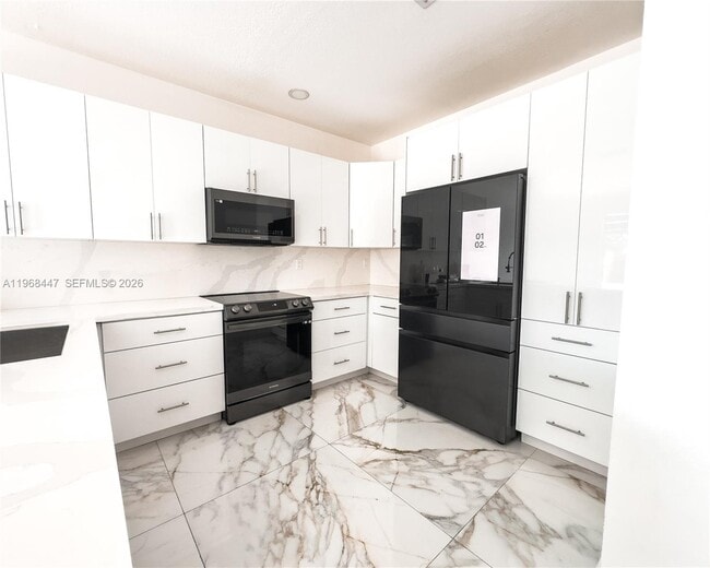 Building Photo - 10728 NW 76th Ln