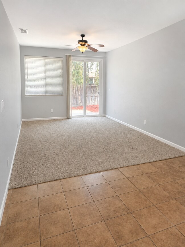 Building Photo - 523 Beckman Way