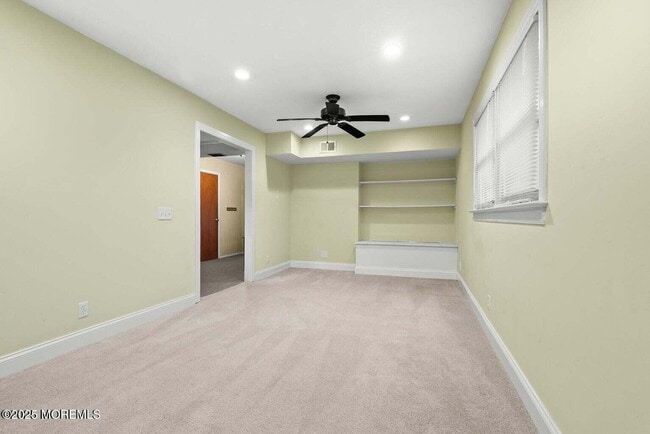 Building Photo - 23 Barbara Ln