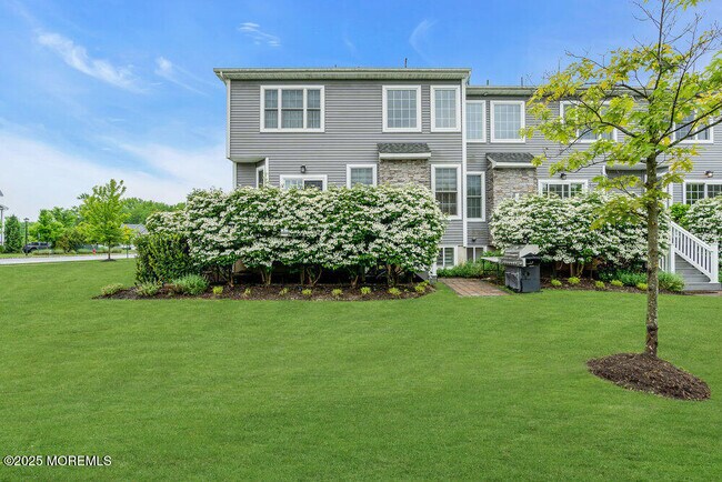 Building Photo - 47 McCormick Ave N