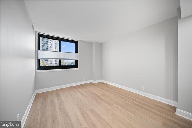 Building Photo - 5505 Seminary Rd