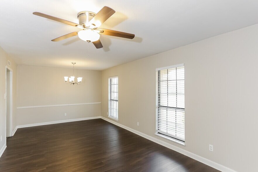 Building Photo - 1921 Wilderness Trail