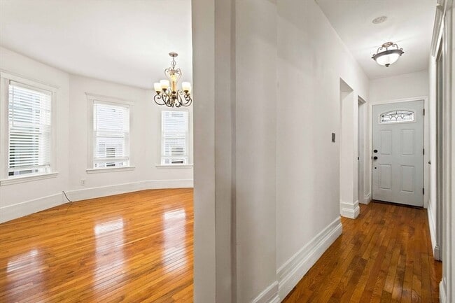 Building Photo - 15 Fairmount St