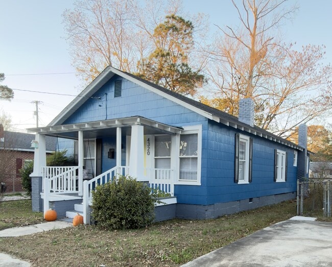 Building Photo - 4320 Wallace St