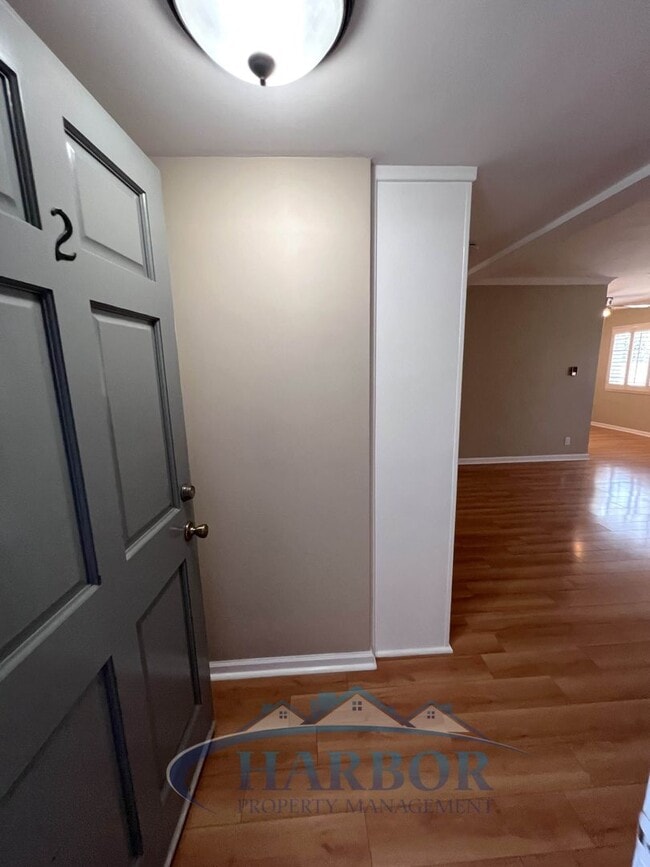 Building Photo - Beachside Charm – 2 Bed, 2 Bath.