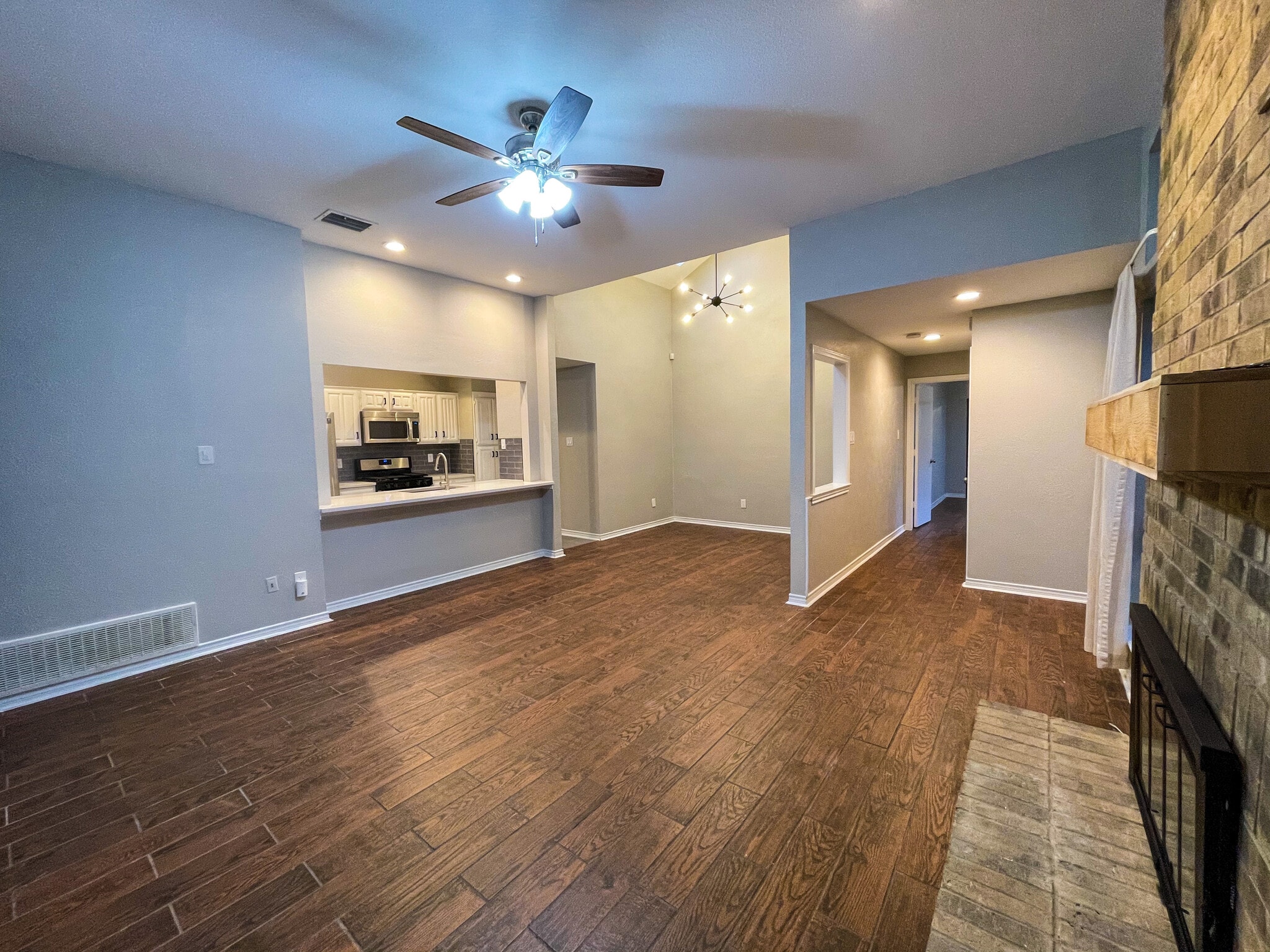 wood look tile through - 812 Via Madonna