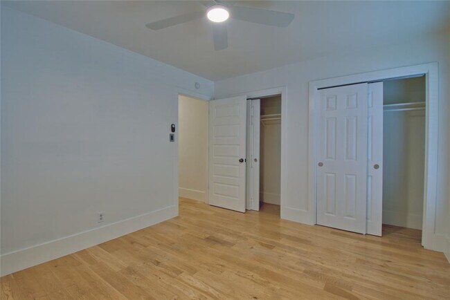 Building Photo - 2604 Sherwood Ln