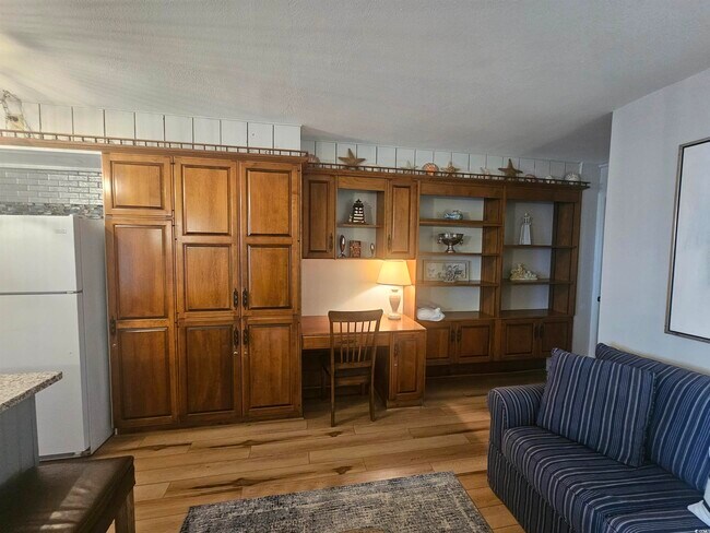 Building Photo - 1910 S Ocean Blvd