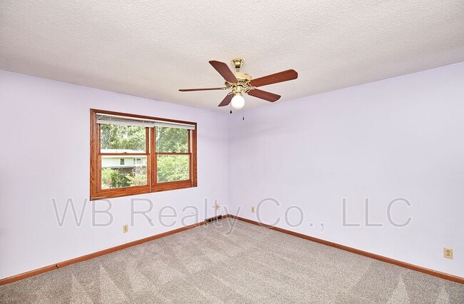 Building Photo - 601 34th St