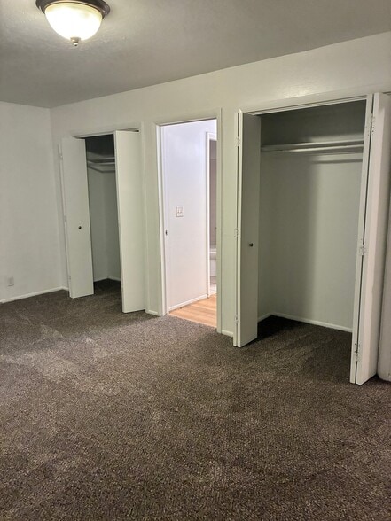 Building Photo - 1321 E 4200 S