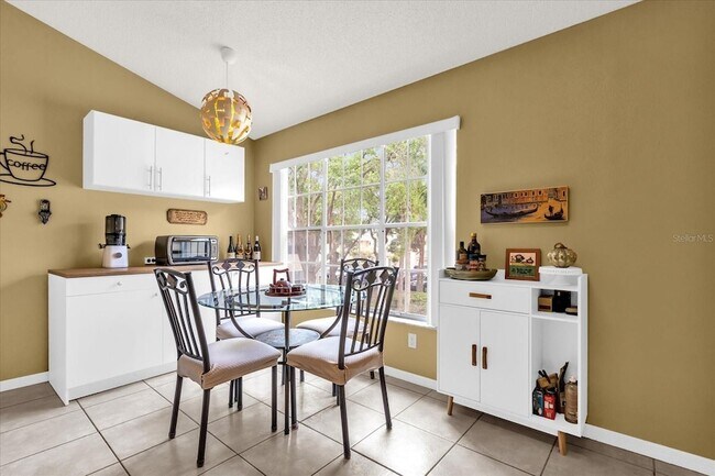 Building Photo - 6147 Sunnyvale Dr