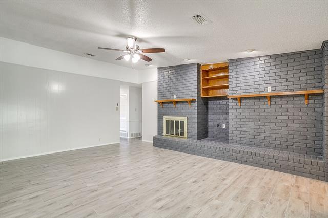 Building Photo - 1225 Crestwood Dr