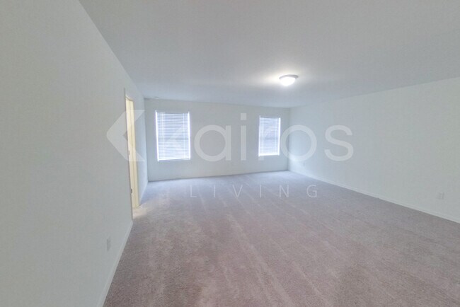 Building Photo - 1148 Vinita Ave