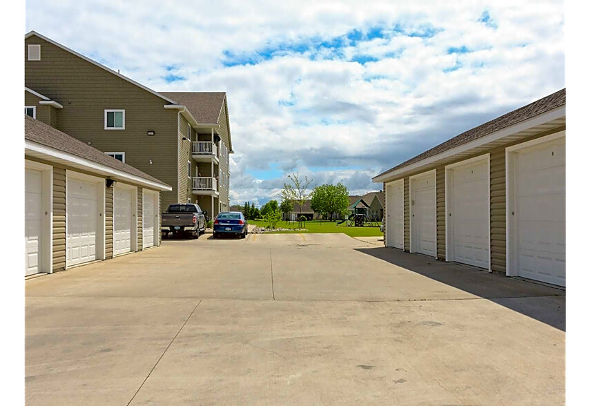 Building Photo - Stonewood Apartments