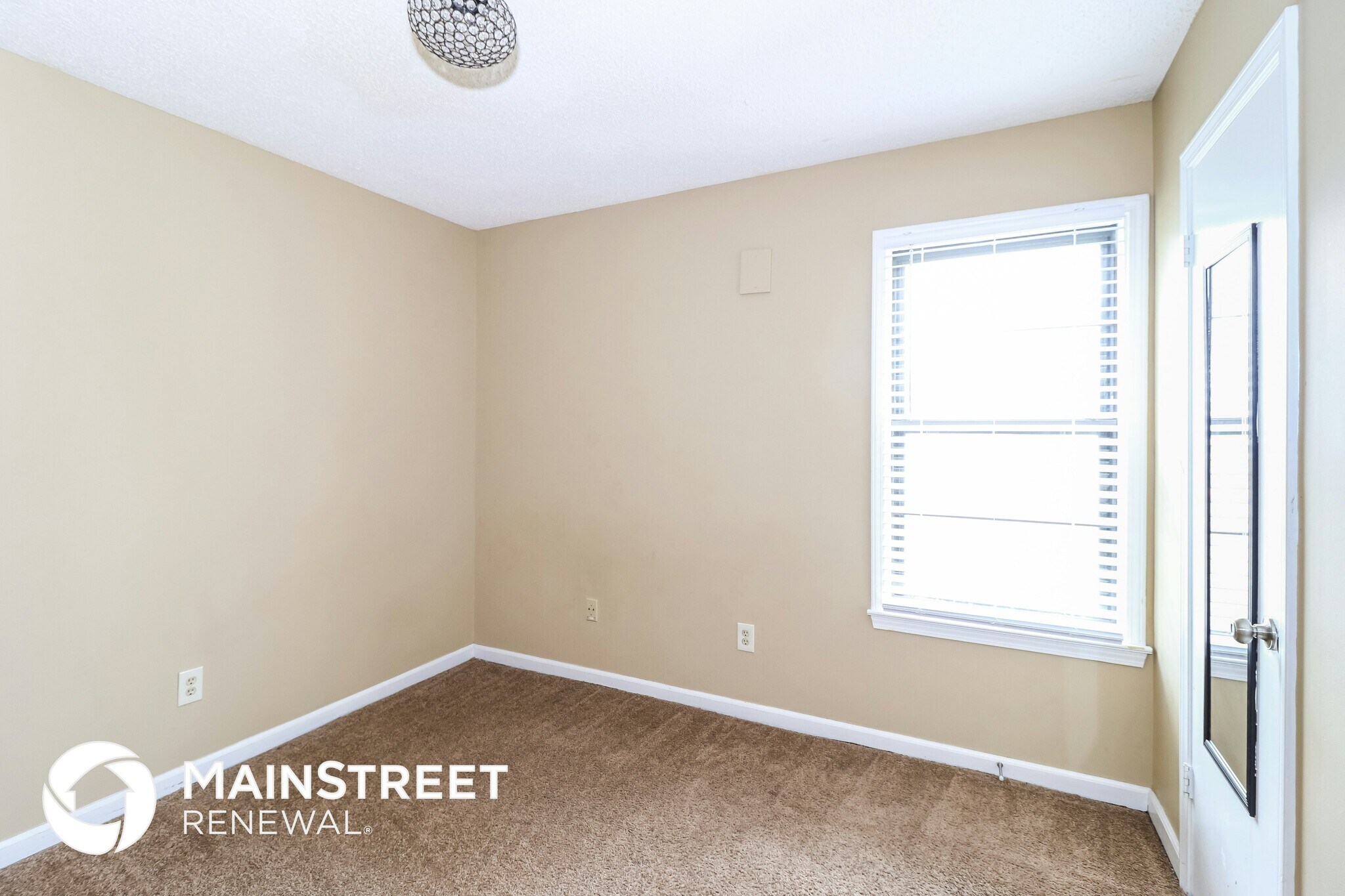 Building Photo - 3902 Clover Hill Dr
