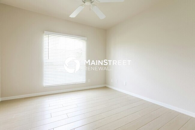 Building Photo - 3 Bedroom Pet-Friendly Home in NORTH PORT, FL with Main Street Renewal