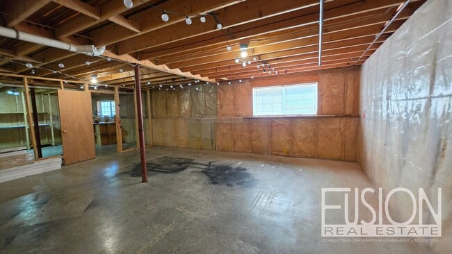 Building Photo - Elegant Four Bedroom Home in Dorset Farms!
