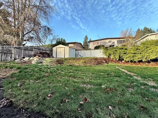 Building Photo - 318 E 28th St