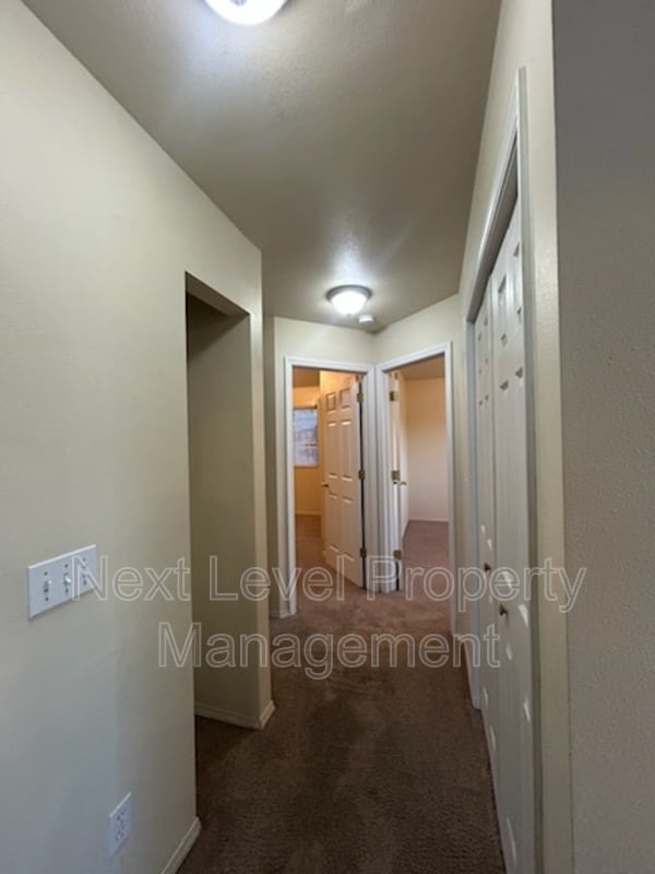 Building Photo - 3 Martha Rd