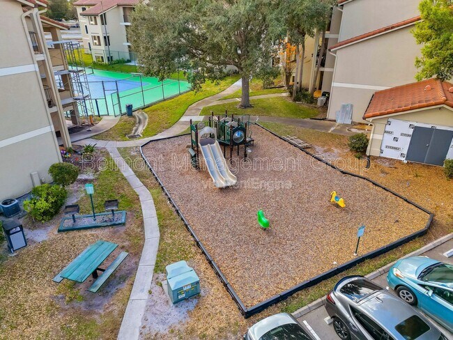 Building Photo - 3038 Parkway Blvd